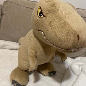 Jurassic World Dominion T-Rex Stuffed Dinosaur Plush 18”